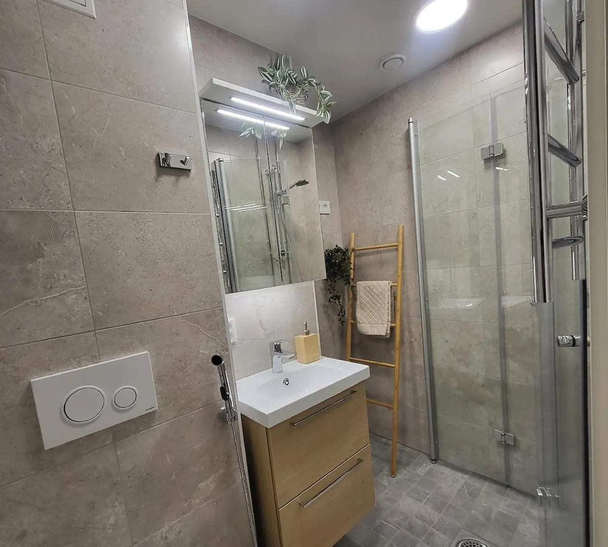 Direct Train To Helsinki And Airport, Near Shopping Center Apartment Vantaa 0*,