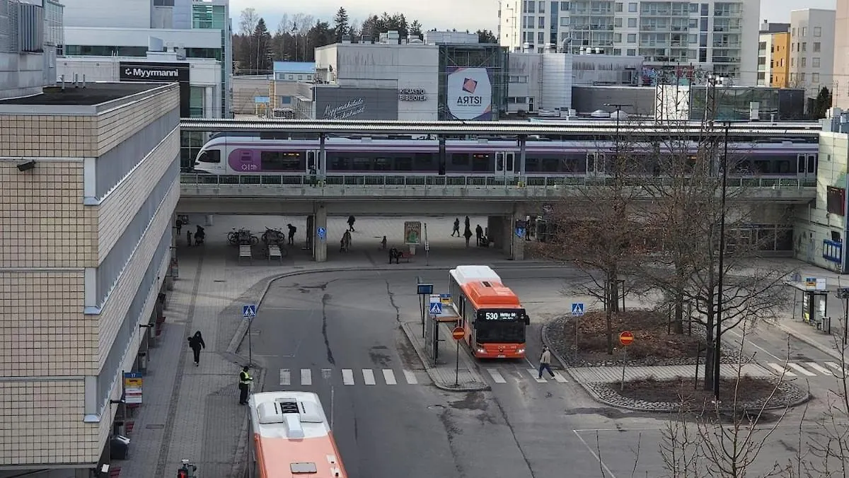 Direct Train To Helsinki And Airport, Near Shopping Center Apartment Vantaa Finland