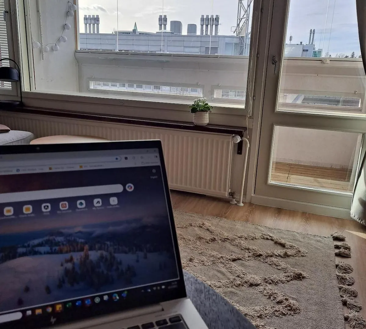 Direct Train To Helsinki And Airport, Near Shopping Center Apartment Vantaa